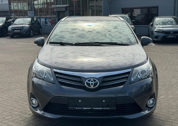 Toyota Avensis cena 42500 przebieg: 119000, rok produkcji 2014 z Karpacz małe 79